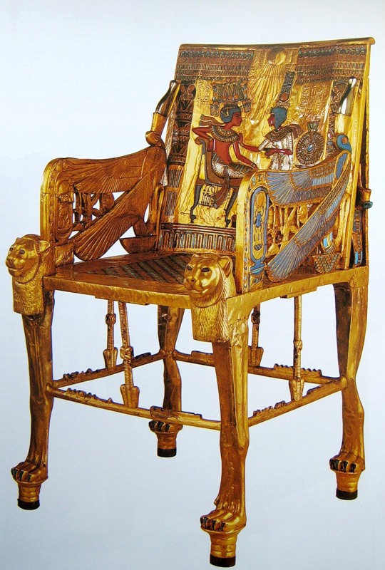 Позолоченый трон времен Древнего Египта